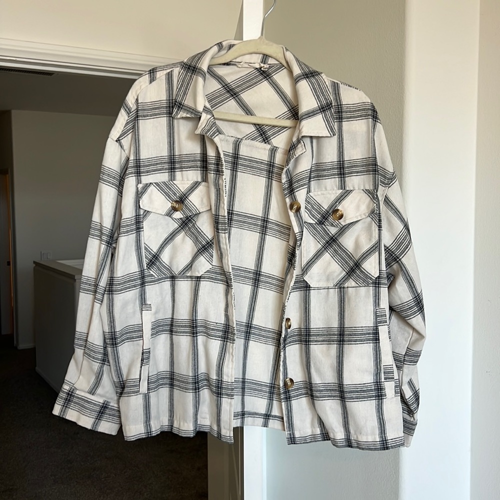 Lightweight shacket